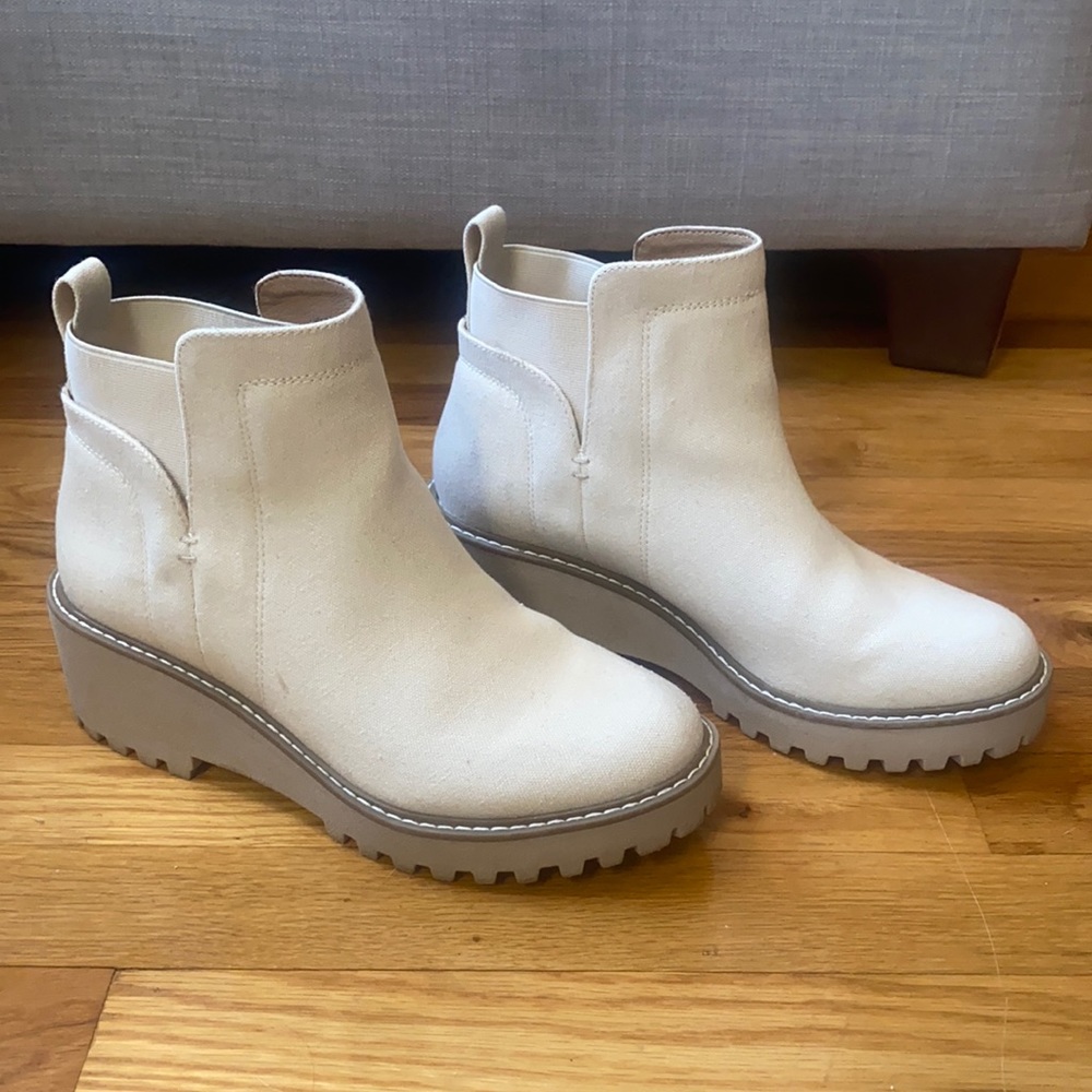 Dolce Vita Booties